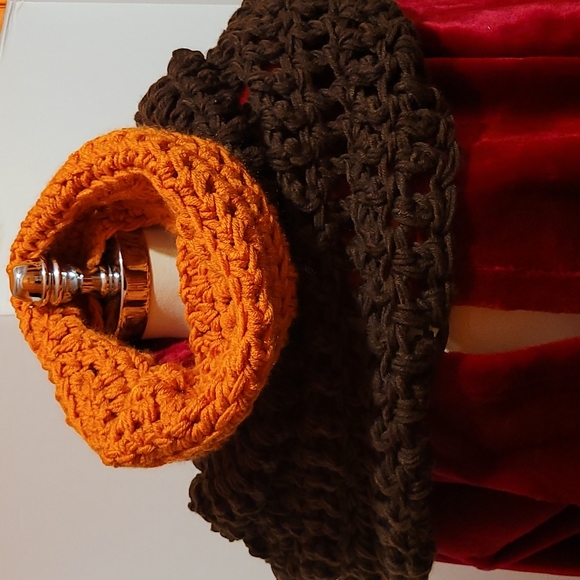 Shrug - Picture 2 of 6